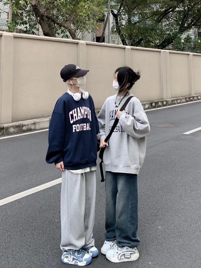攻略：让你轻松穿出时尚与格调AG真人平台app面包鞋搭配(图7)