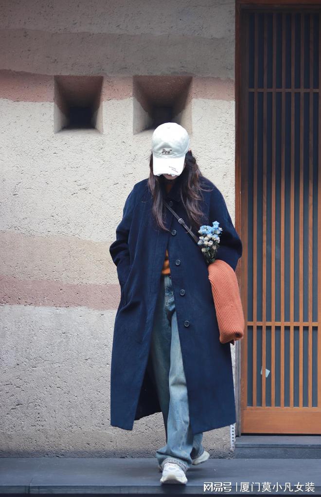 通勤风穿搭原则让同事老板赞不绝口AG真人娱乐莫小凡女装：掌握四大(图3)