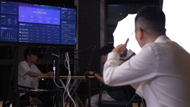 品牌这家温州老鞋厂店播突围AG真人从外贸代工厂到国货(图2)
