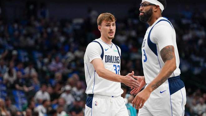 德要求戴维斯在即将到来的湖人比赛中上场A